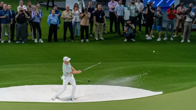 崔康熙在接 崔康熙在接